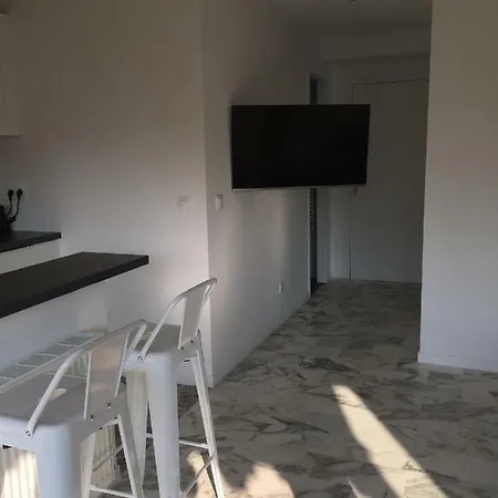 Amazing Center Apartment